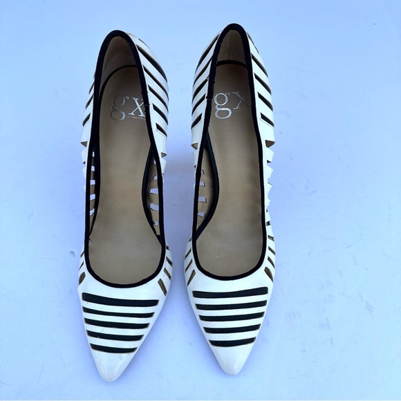 GX Gwen Stefani Addie Pumps Size 10M Perforated Laser Cut Out Pointy Toe Heels - Picture 3 of 10